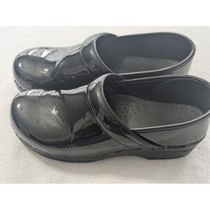 Dansko Women's Clogs Professional Black Patent Leather  Size 41 US 10.5